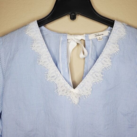 Takara BellSleeves‎ V Neck blue Top - Picture 4 of 9